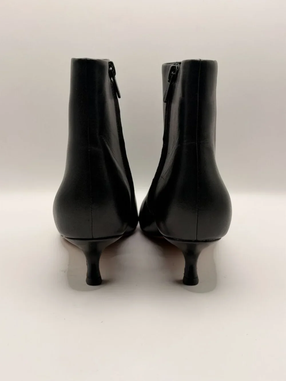 Vince Simone Leather Ankle Booties 7.5 2in